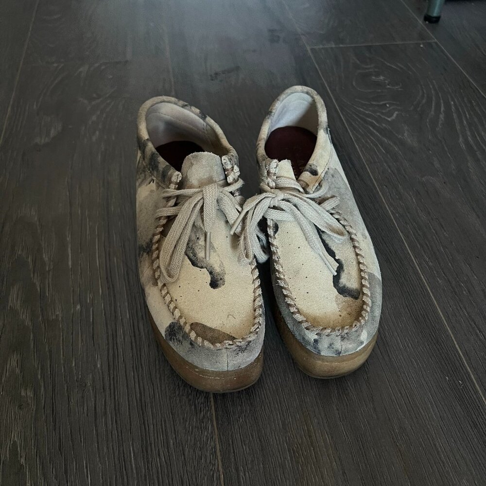 Clarks Women's Cream and Tan Loafers